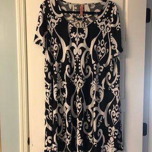 Black and White knee length dress.  Super cute and comfy.